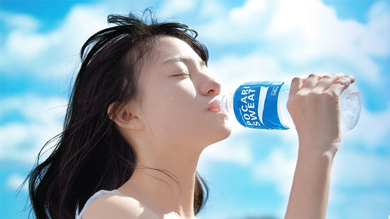 Uống nhiều nước Pocari Sweat có tốt không?